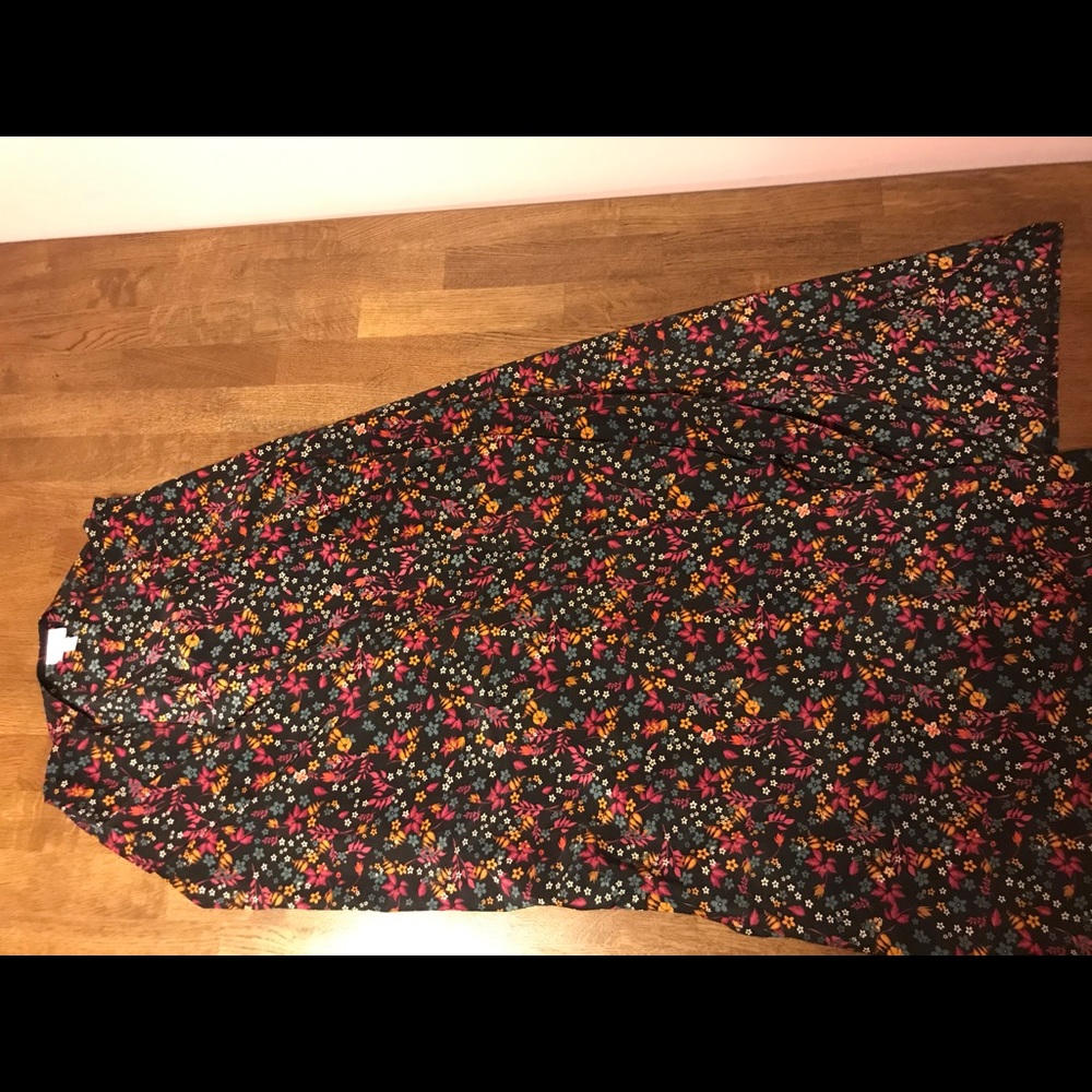 Gorgeous lularoe joy